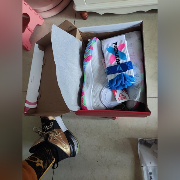 PEAK (Tony Parker) basketball shoes - Picture 1 of 10